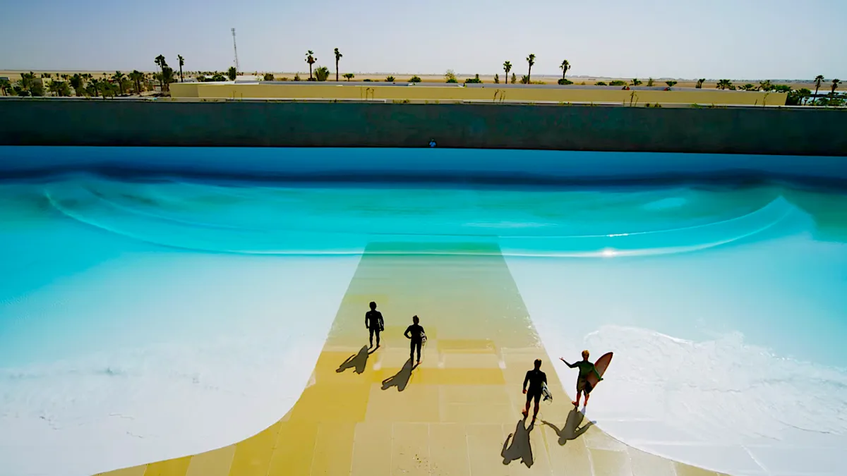 Nova piscina de ondas na Flórida promete surfar o ano todo