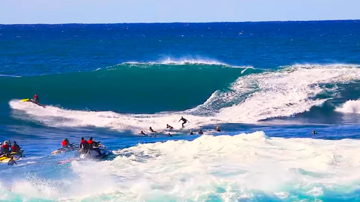 Surf intenso em Cape Fear e polêmica com hidrofoil na Gold Coast